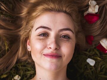 Cómo usar el aloe vera para quitar manchas en la piel