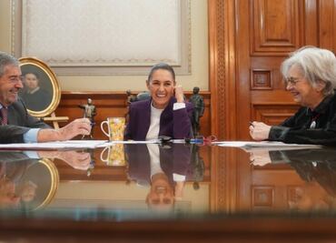 Sheinbaum comparte con Gabriel Boric posturas para defender la democracia, tras entrada de aranceles; sostienen llamada