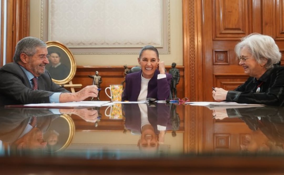 Claudia Sheinbaum sostiene llamada telefónica con el presidente de Chile, Gabriel Boric. Foto: tomada de X @Claudiashein