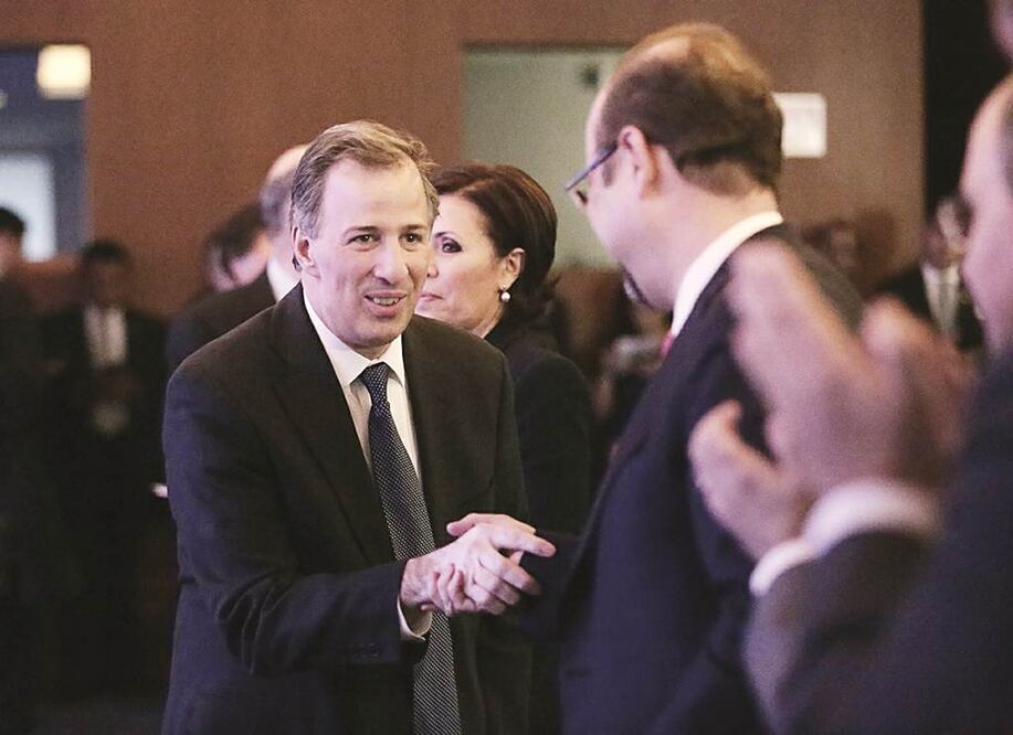 El canciller enfatizó que las declaraciones de Donald Trump solamente demuestran prejuicios que no se validan con la realidad y no le hacen justicia al trabajo que realizan los migrantes mexicanos. Foto Alejandra Leyva