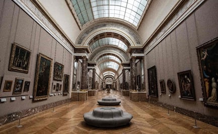Sin turistas extranjeros, las visitas al Louvre se desplomaron un 72% en el 2020