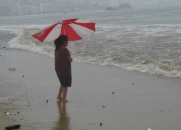 Guerrero mantiene alerta por lluvias; reportan deslaves