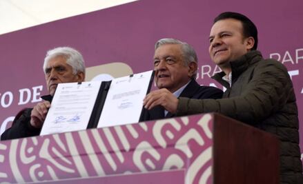 Gobernador Esteban Villegas del PRI elogia a AMLO; “el más grande transformador del país”, afirma