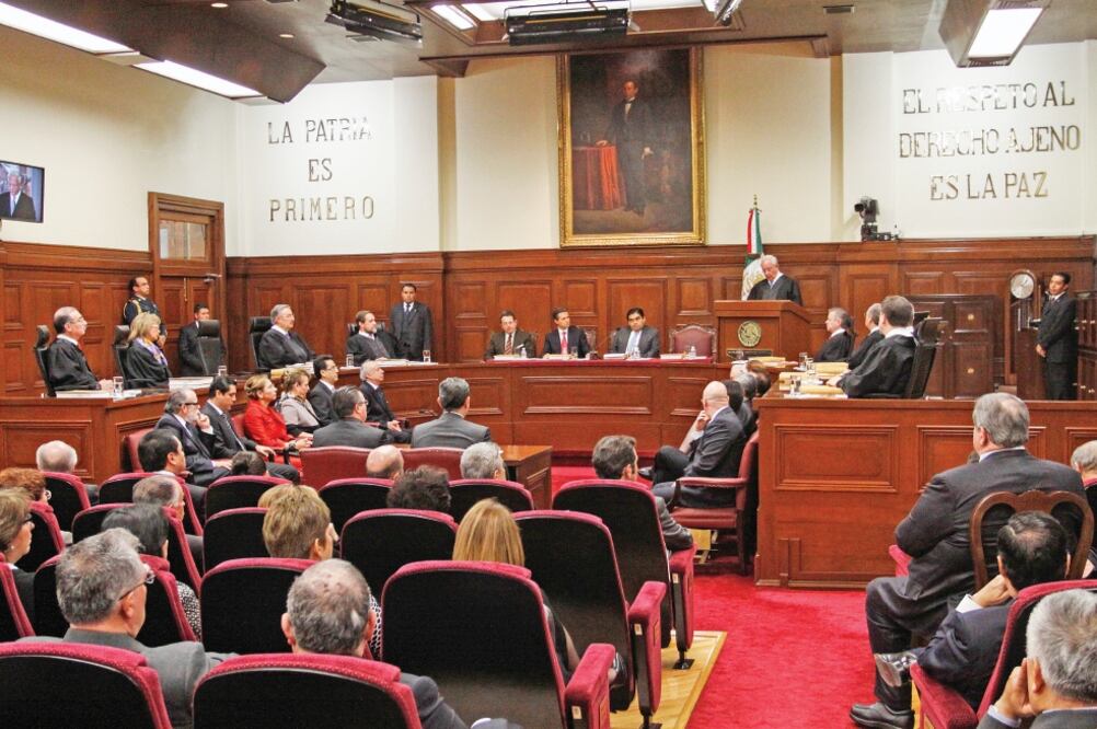 Jueces y magistrados recordaron que la Constitución establece en su artículo 95 que estos nombramientos deben contar de preferencia con antecedentes profesionales en la actividad jurídica y probidad en la impartición de justicia (CUARTOSCURO.COM)