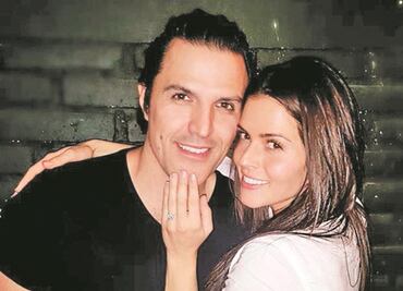 Billy y Claudia se comprometen