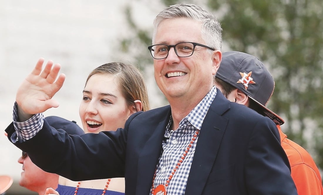 “No hay algo que me llene más que ver a los familiares. Me han felicitado. Gozamos un campeonato”. Foto: BOB LEVEY. AFP
