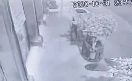 En 23 minutos sacó los restos de Yair y Héctor de la vecindad