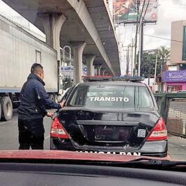 Acusan de extorsión a policías de Naucalpan