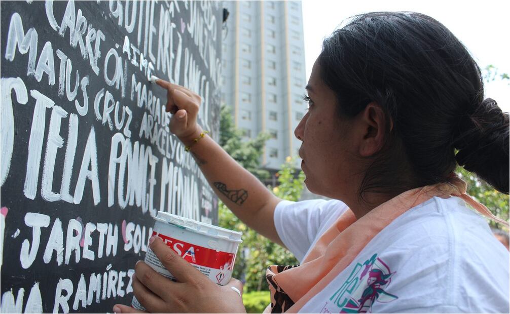 Sobrevivientes de feminicidio marchan para pedir Ley Oropéndola. Ayyselet Gutierrez exige que detengan a su agresor. Foto: Brenda Martínez/EL UNIVERSAL