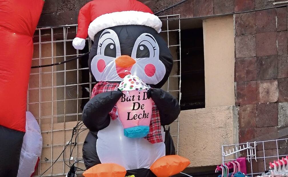 La llegada de la Navidad ya es inminente y se puede observar y escuchar en las calles del primer cuadro del Centro Histórico. Foto: Alberto González / EL UNIVERSAL