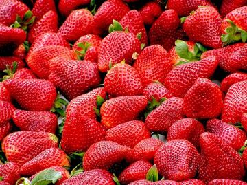 Esta es la manera para desinfectar fresas que no querían que supieras