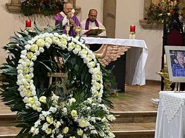 Entre cantos y lágrimas, despiden a Marcos Segundo, víctima del incendio en Waldo’s Hermosillo