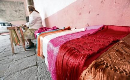 Fonart promotes Mexican shawl contest in Morelia