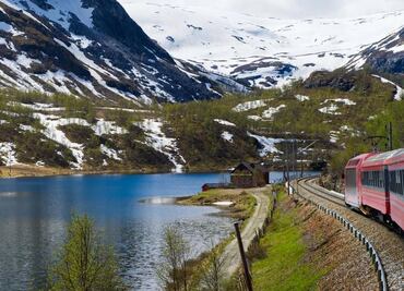 Tren de Oslo, milagro de la ingeniería noruega que conecta el sur del país a través de glaciares