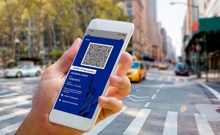 Vacunados contra Covid-19 reciben pasaporte digital en Estados Unidos