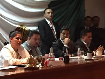 Comparece tesorero de Naucalpan ante Cabildo