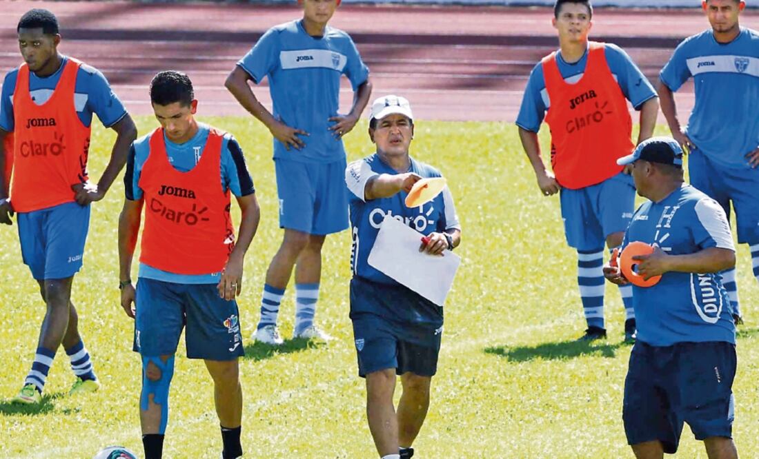 El estratega de Honduras es muy suspicaz con quien pitará el martes (IMAGO7)