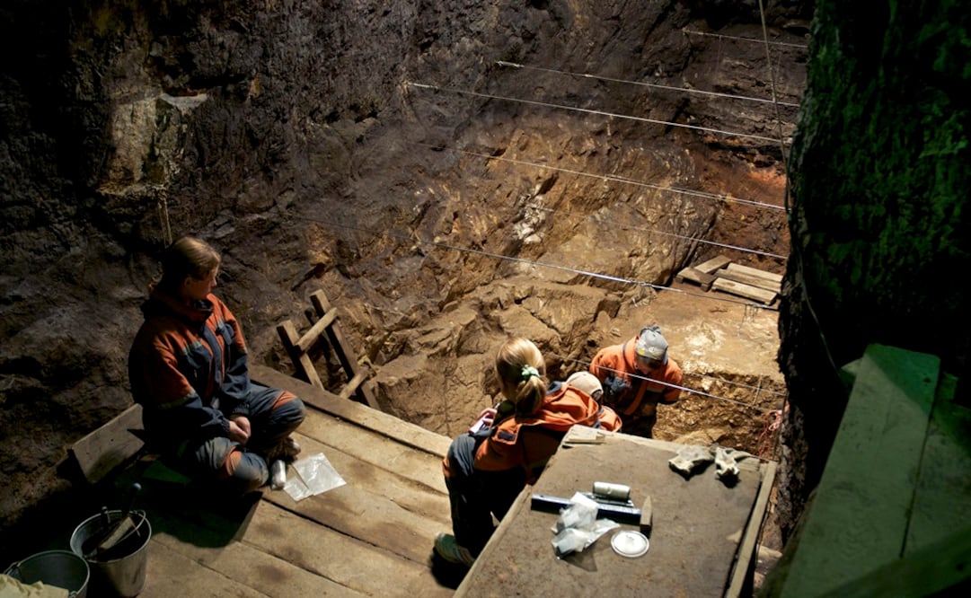 Cueva Denisova donde se encontró en 2008 el hueso de la mano que pertenece a una nueva especie de homínidos. Foto: EFE/Dr. Bence Viola