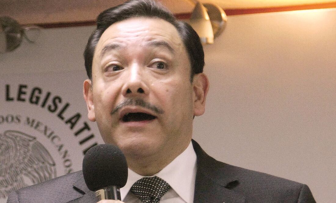 Presentación. El secretario estuvo en la Asamblea Legislativa en donde. (ESPECIAL)