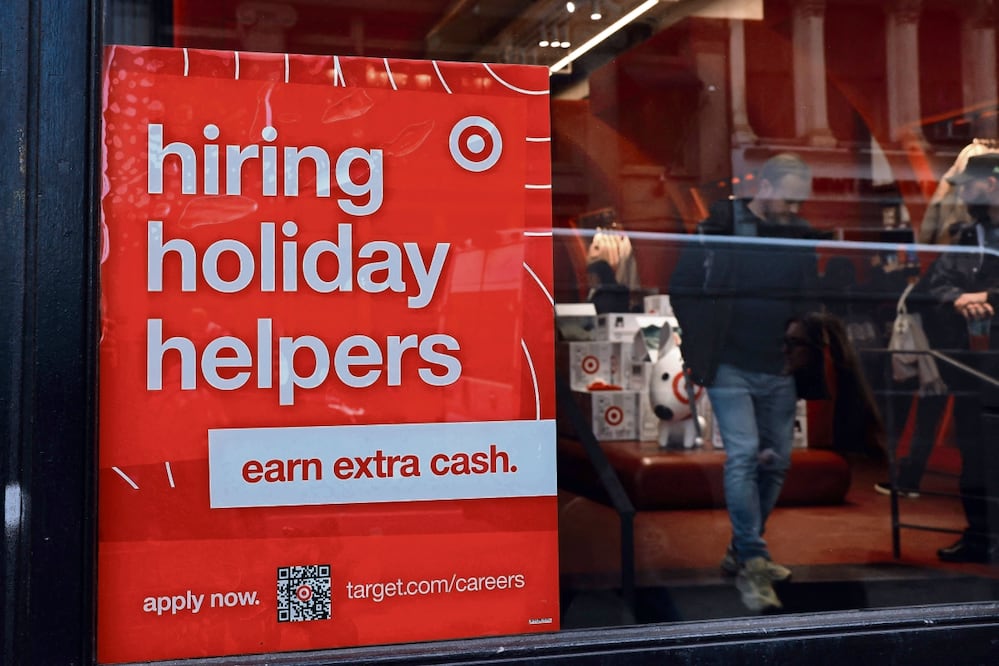 El sector que más puestos generó fue el de asistencia sanitaria, con 43 mil empleos durante septiembre. Foto: de SPENCER PLATT. AFP