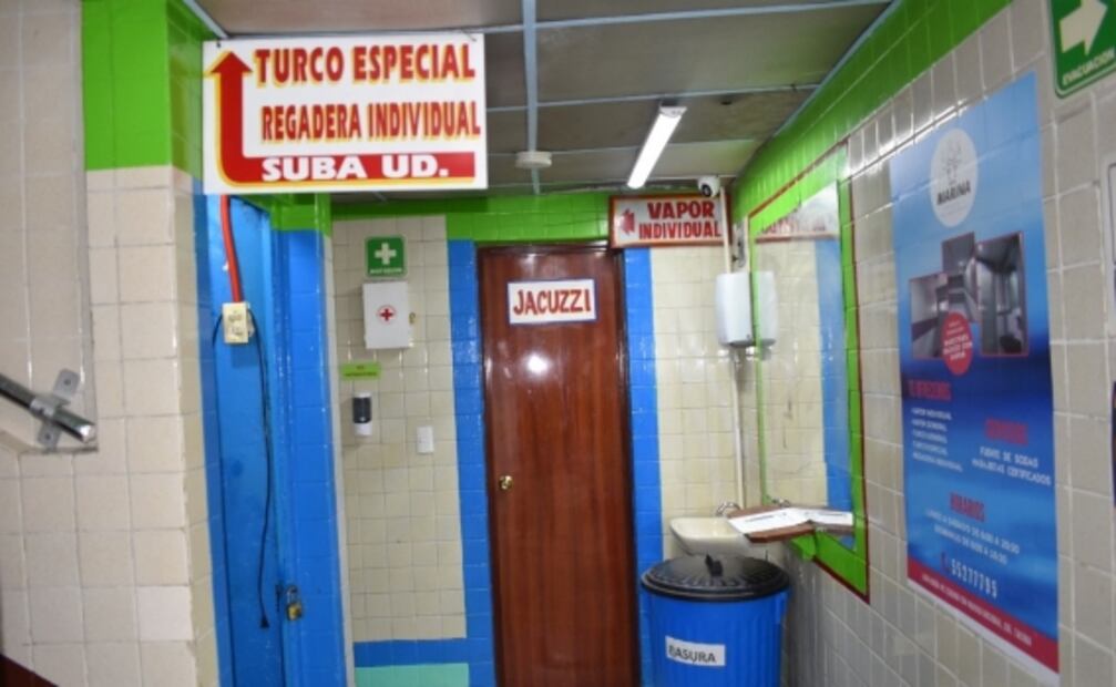 ¿Turco, vapor o regaderazo? Covid evapora en CDMX tradición de los baños públicos