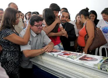 Suman 9 muertos, entre ellos 7 niños, por incendio en guardería de Brasil