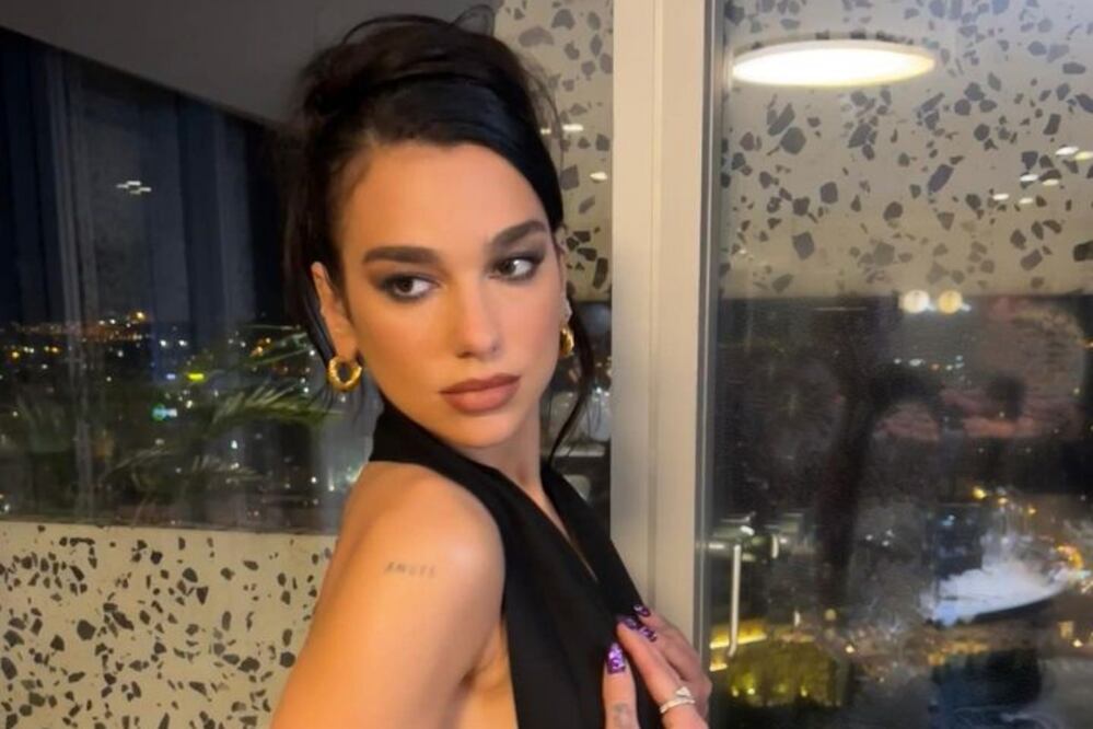 Dua Lipa conquistó Instagram con su top escotado. Foto: Instagram @dualipa