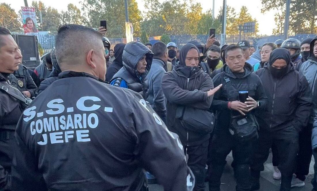 Policías metropolitanos se manifiestaron contra su mando "Zorro" por abusos laborales. Foto: Especial