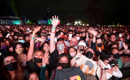 Tras cancelaciones de bandas, el Corona Capital otorga accesos gratuitos para el domingo