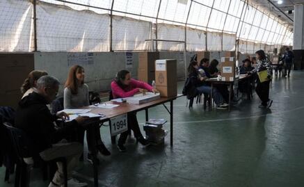 Cierran centros de votación en Argentina tras una jornada marcada por baja participación