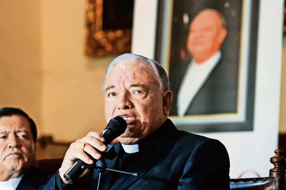 Sandoval, entre complots y sotanas