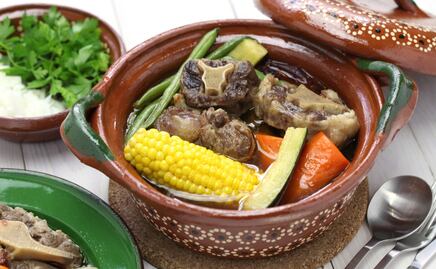 Cuál es la mejor carne para hacer mole de olla