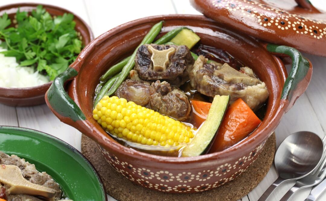 No todos los cortes de carne dan el mismo sabor al mole de olla. Foto: Bonchan / iStock