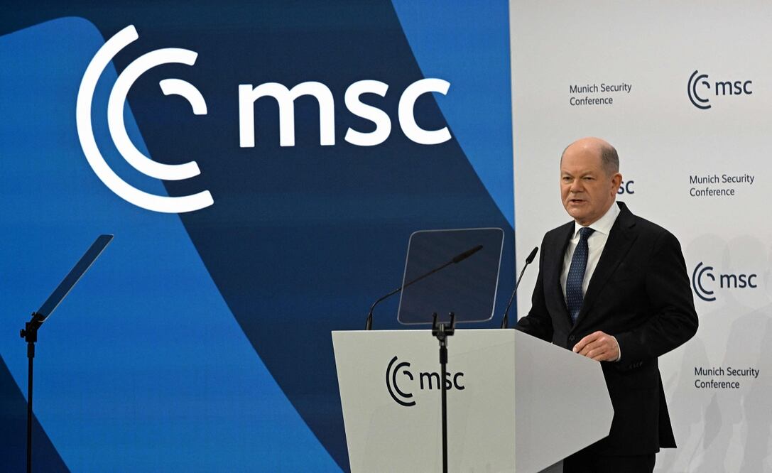 El canciller alemán Olaf Scholz pronuncia un discurso durante la 61ª Conferencia de Seguridad de Múnich. Foto: aFP
