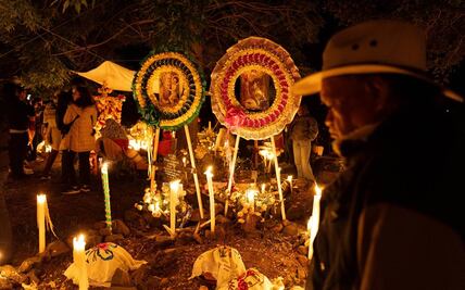 FOTOS: Celebración de Día de Muertos en Janitzio, Michoacán
