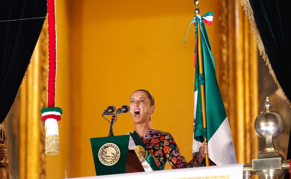 La presidenta de México, Claudia Sheinbaum Pardo, encabezó el Grito de Independencia, el 15 de septiembre de 2026. Foto: Diego Israel/ EL UNIVERSAL