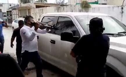 Abre Fiscalía de Quintana Roo investigación por agresiones a policías y daños a vehículo oficial