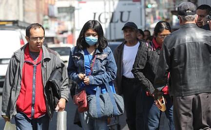 En Toluca ya circulan cubrebocas; “sólo nos queda cuidarnos”, dice doña Eugenia