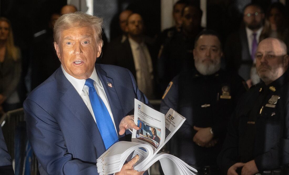 Trump criticó duramente la cobertura del New York Times sobre su demanda contra Paramount, propietario de CBS. Foto: EFE