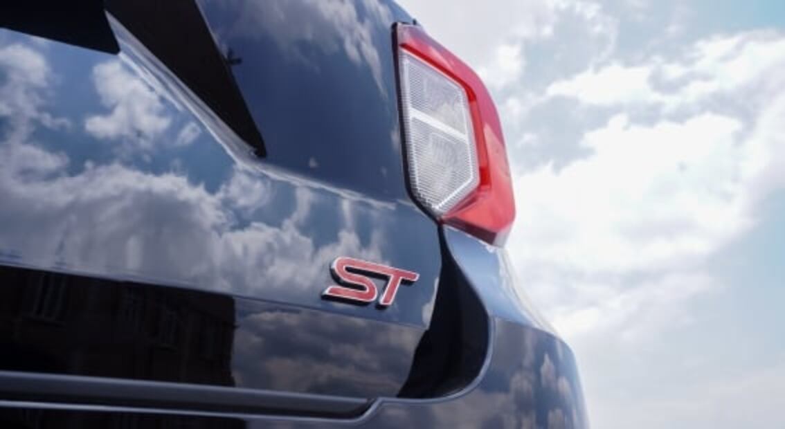 Ford Explorer ST: ¿qué tal se maneja una camioneta de 2 toneladas y 400 caballos de fuerza?