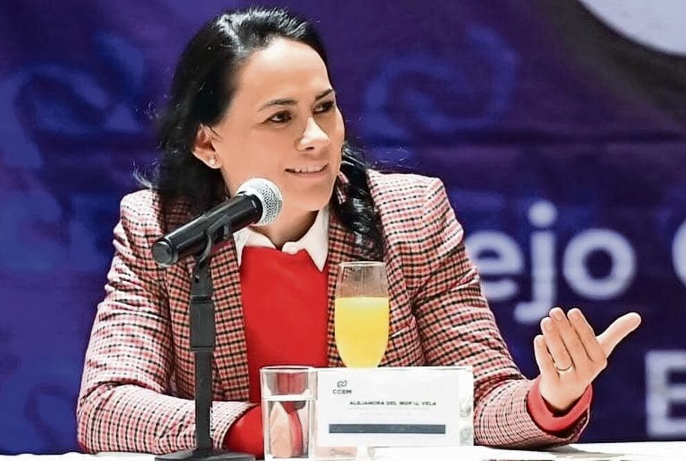 La precandidata se reunió con el Consejo Coordinador Empresarial mexiquense. Foto: ESPECIAL