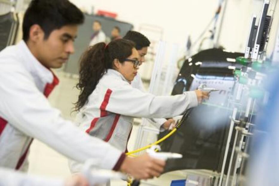 Arrancó el Foro Internacional de Educación Dual en Audi México 