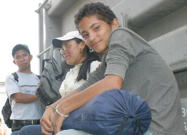 EU: Niños migrantes entregados a familiares superan los de 2015