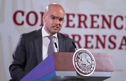 David León acudirá a FGR por videos donde entrega dinero a Pío López Obrador