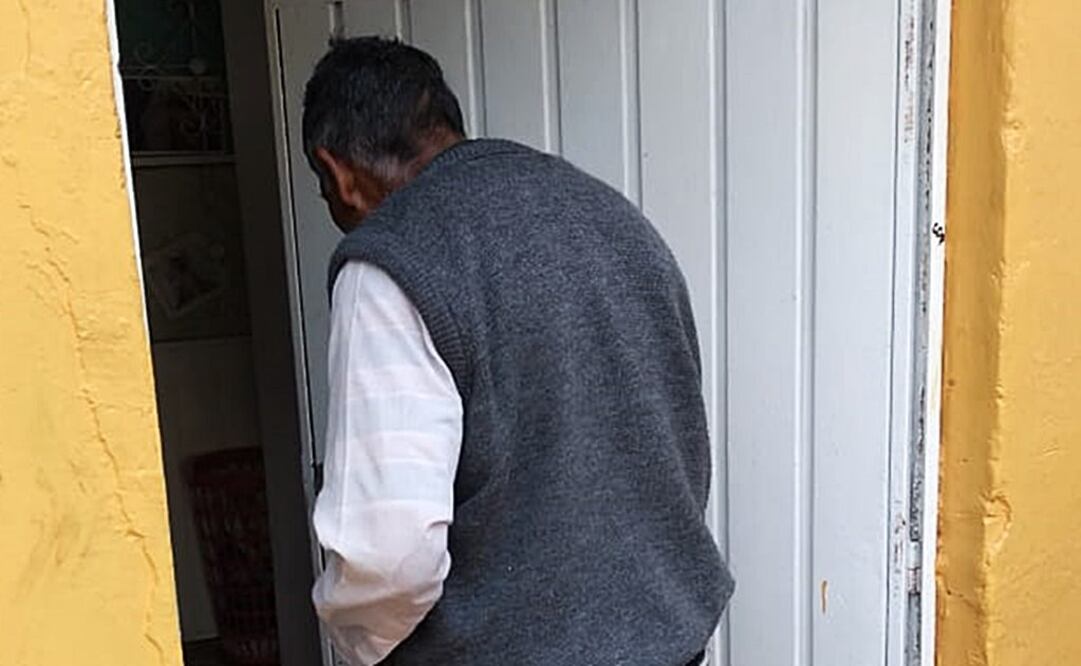 El hombre fue trasladado a un domicilio y entregado a su hermana. Foto: Especial