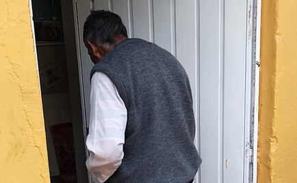 Policías ayudan a adulto mayor perdido a volver a su casa en Álvaro Obregón