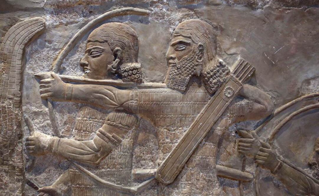 Un bajorrelieve asirio, parte del patrimonio recuperado tras el caos de la ocupación norteamericana en 2003. FOTO: Khalid Mohammed/AP.