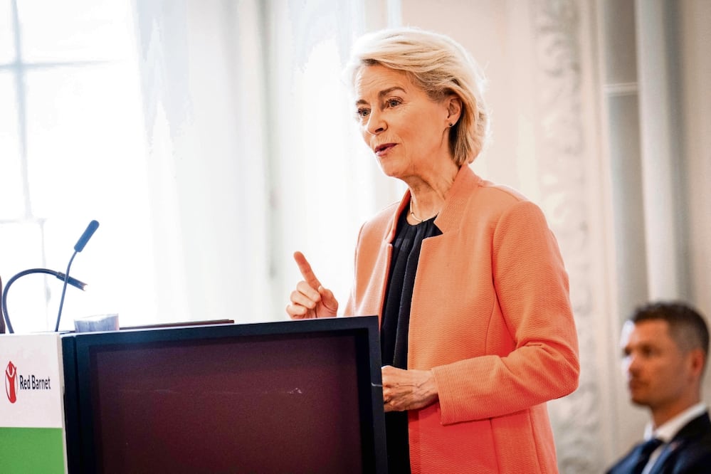 La presidenta de la Comisión Europea, Ursula von der Leyen, en el Salón Landsting del Palacio de Christiansborg en Copenhague, Dinamarca. Foto: Ida Marie Odgaard/ AFP