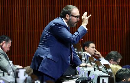 Toledo confirma que analiza salirse del PRD y apoyar a AMLO