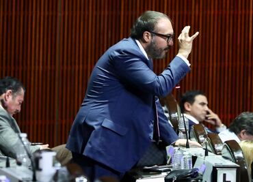 Toledo confirma que analiza salirse del PRD y apoyar a AMLO